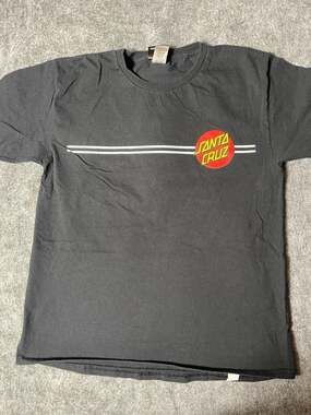 Santa Cruz Skateboards Youth XL Black Graphic T-Shirt Classic Dot Logo